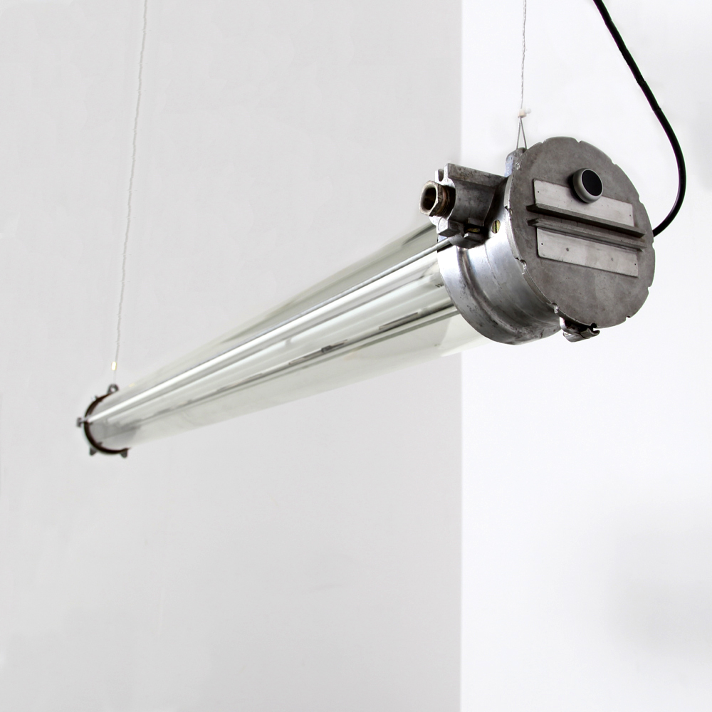 francés tubo fluorescente ⋆ Neef Louis Design Amsterdam
