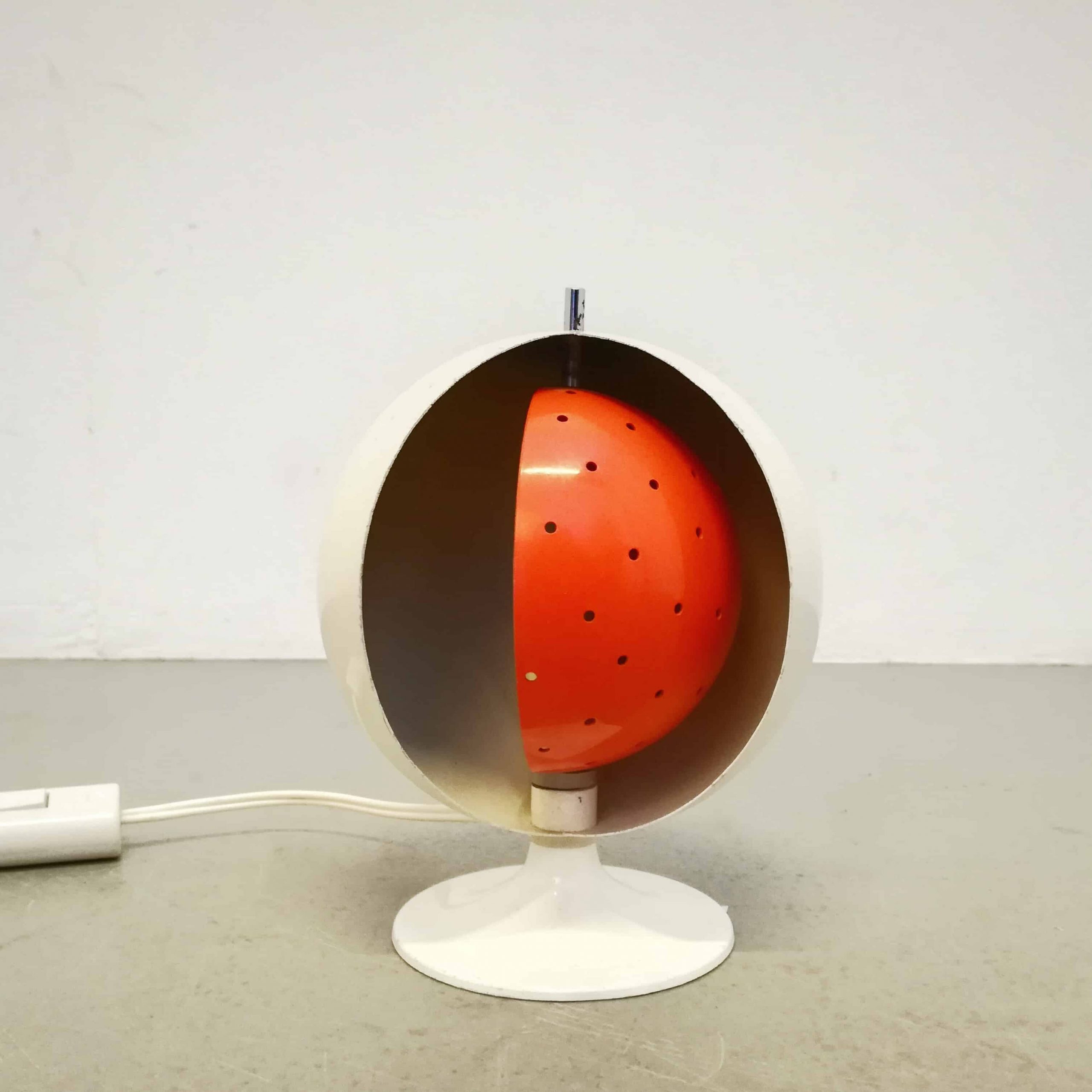 Desk / wall lamp from ⋆ Neef Amsterdam