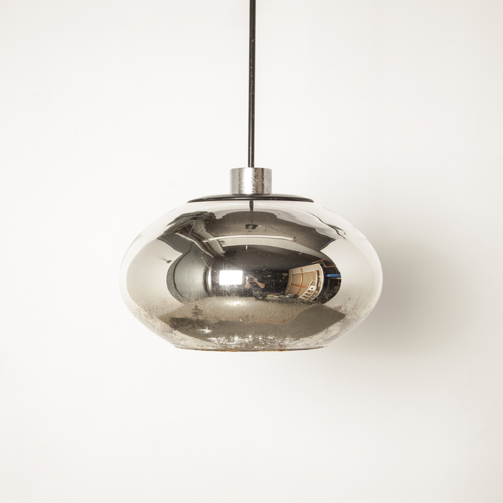 Glazen hanglamp ⋆ Neef Louis Amsterdam
