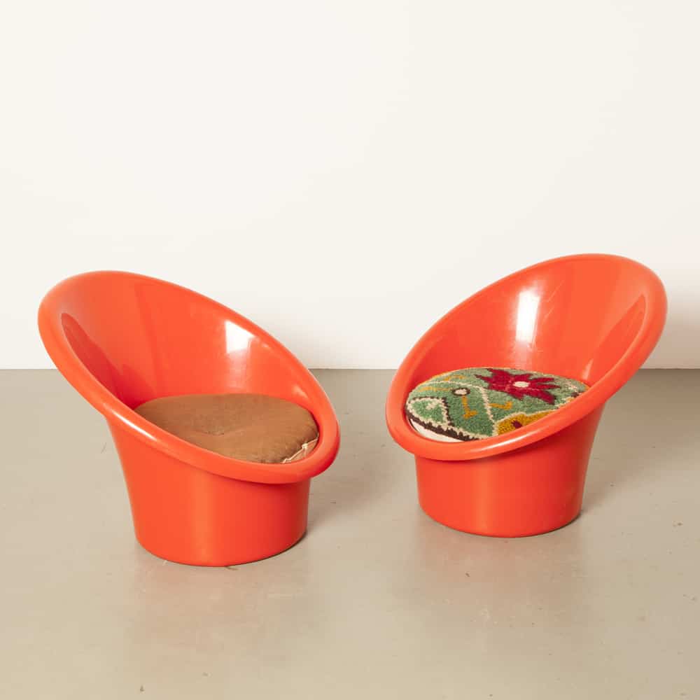 Red Orange Skopa Lounge Chair ⋆ Neef Louis Design Amsterdam