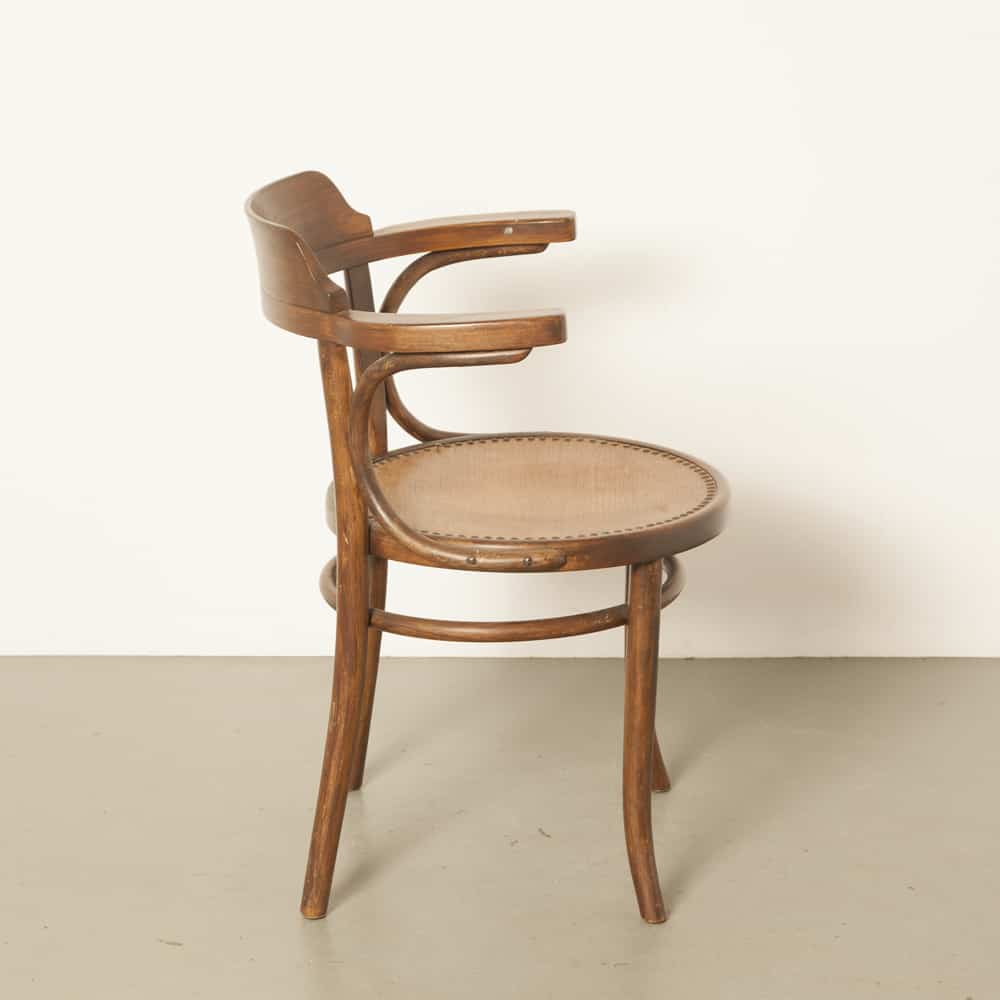 vergroting Gedetailleerd galblaas Thonet stoel 233 ⋆ Neef Louis Design Amsterdam