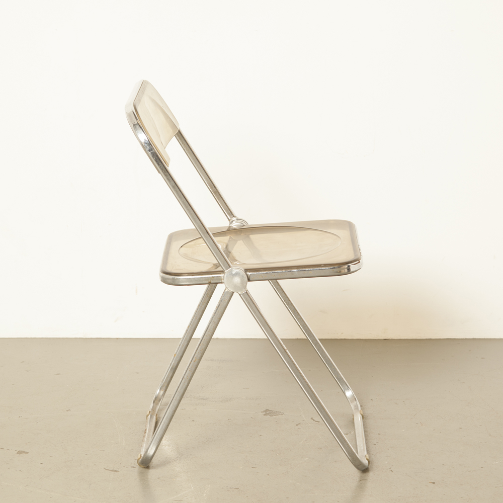 Plia folding chair clear acrylic ⋆ Neef Louis Design Amsterdam