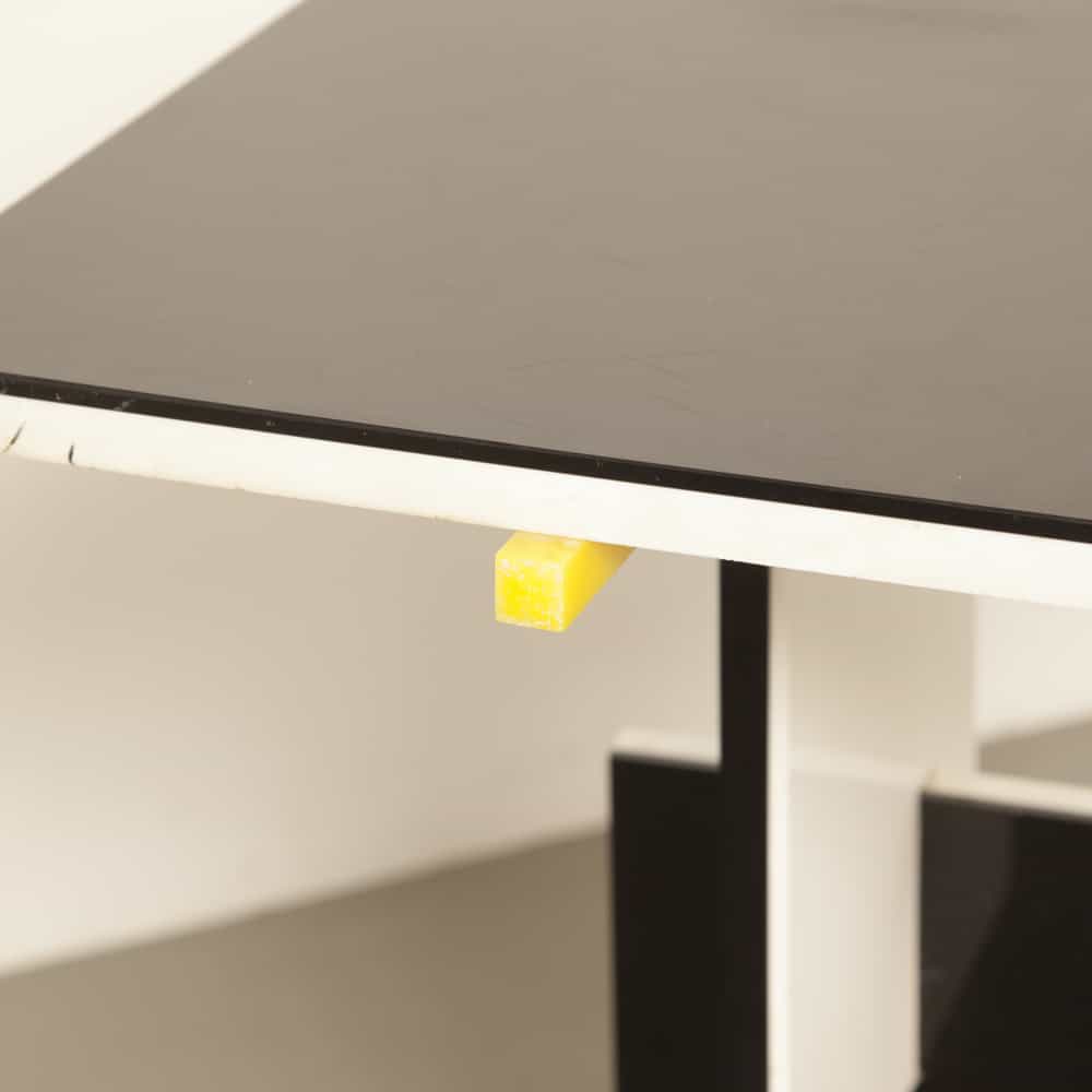 Centraliseren hypotheek Uitputting Divan tafel Gerrit Rietveld perspex reproductie ⋆ Neef Louis Design  Amsterdam