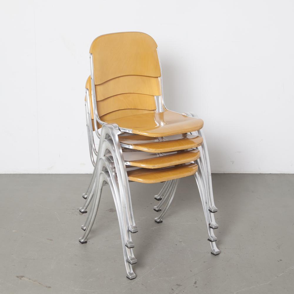 Stacking Chair Blond Wood ⋆ Neef Louis Design Amsterdam