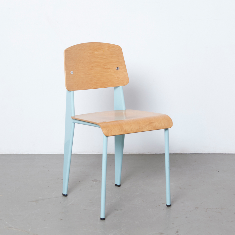 Standard chair Jean Prouvé pale blue ⋆ Neef Louis Design Amsterdam