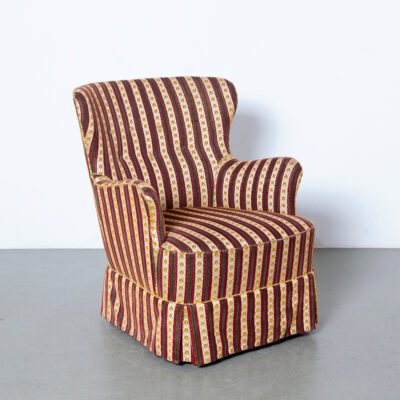 -숙녀 모델 안락 의자 테오 루스 Artifort 쉬운 라운지 낮은 등 의자 스커트 원래 스트라이프 실내 장식 라벨 단단한 어두운 나무 다리 네덜란드 디자인 50s 중반 세기 -모던-빈티지-레트로