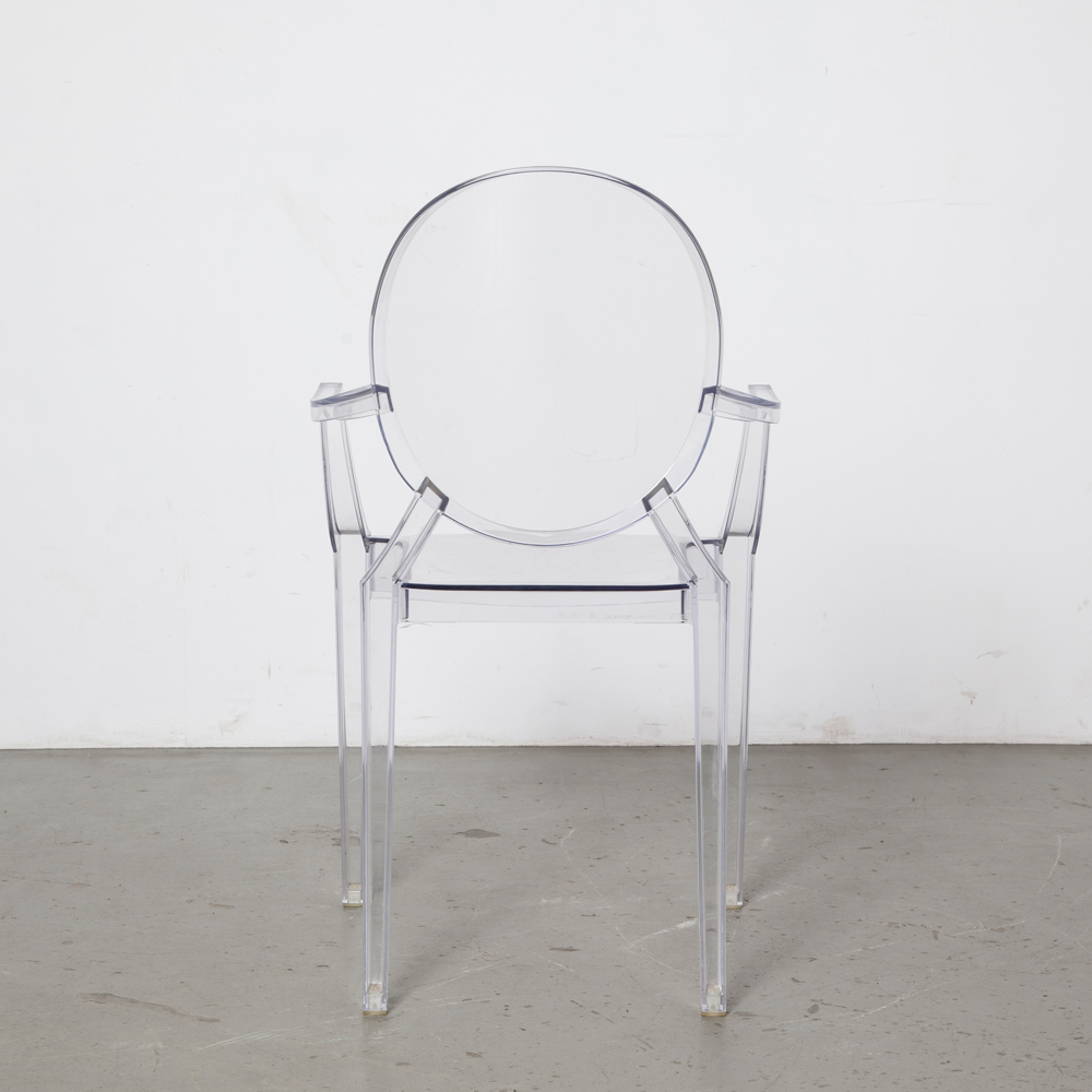 Louis Ghost stoel Philippe Starck helder ⋆ Neef Design Amsterdam
