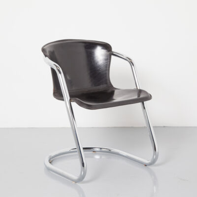 Willy Rizzo Cidue Italy tubular chrome dining-room chair black thick saddle leather seat frame lace-up cantilever Italian glam style beautiful patina vintage retro 70s 1970s seventies seating