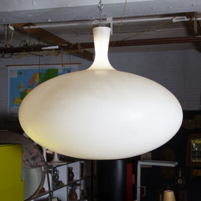 フルーツランプなしAnthonyDuffeleerダーク半透明の白いポリエチレンが柔らかな光を放ちます大きなG5T16蛍光管賞を受賞した吊り下げ式ペンダントデザインモダンコンテンポラリー2000年代ノーティーズベルギープラスチック球