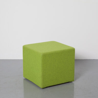Square Pouf 脚凳 石灰绿色斑驳毛毡立方脚凳 hocker 凳 奥斯曼 tufet 座箱 软垫边桌 当代 现代 2010 年代设计
