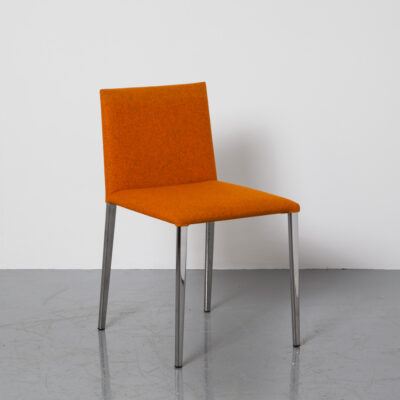 诺玛椅子锈橙色毡锥形镀铬椭圆腿 Arper Lievore Altherr Molina 羊毛混纺 Kvadrat 的 Divina Melange 3 斑驳当代现代意大利 2000 年代座椅设计