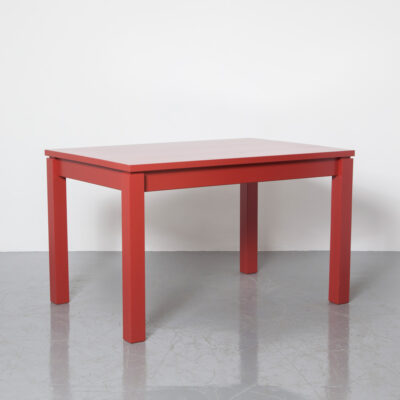 Roter Massivholztisch, Schreibtisch, Küche, Esszimmer, stabile Beine, abnehmbar, flach verpackt, dick lackierte Buche, Birke, rechteckig, modern, zeitgenössisch