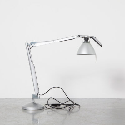 Fortebraccio D33 LucePlan Italy Alberto Meda Paolo Rizzatto Desk Lamp table light silver grey built-in dimmer handle E27 shade strong arm multi adjustable industrial design deconstructionism postmodern Parete work task reading base 90s 1990s nineties