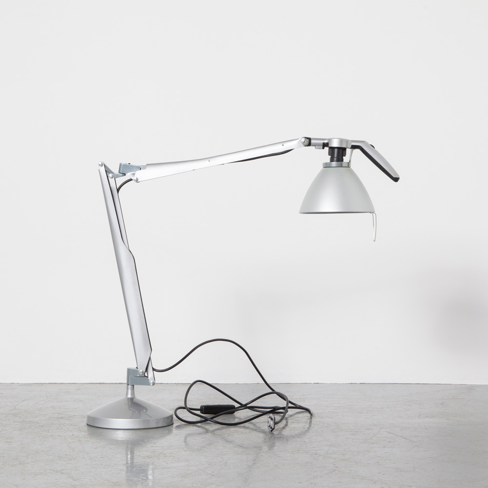 Lampada da scrivania Fortebraccio D33 LucePlan ⋆ Neef Louis Design Amsterdam