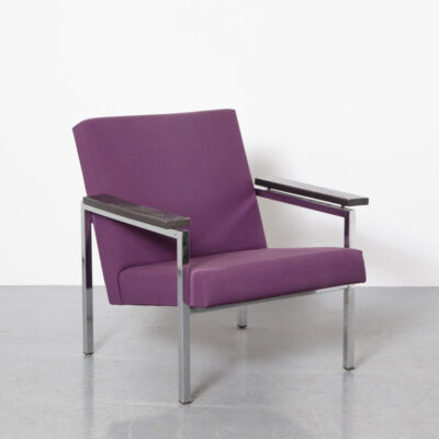 型号 30 扶手椅 Gijs van der Sluis Stalen Meubelen Culemborg 紫色内饰镀铬方管框架浮动实木扶手功能简洁的线条极简主义荷兰设计休息室安乐椅复古复古本世纪中叶现代 60 年代 1960 年代六十年代座椅