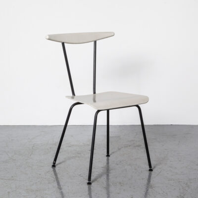 DressBoy 椅子 Wim Rietveld Auping 奶油形胶合板黑色弯曲钢筋框架烤漆牛角靠背挂衣服宽大复古复古本世纪中叶现代 MCM 50 年代 1950 年代座椅荷兰设计