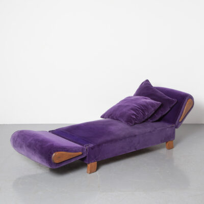 Royal Purple Chaise Longue daybed lounger recliner divan bankstel zonnebed dormeuse lounge chair verstelbaar flexibel verwisselbaar fluweel vintage retro brocante jaren 80 jaren 1980 zithoek