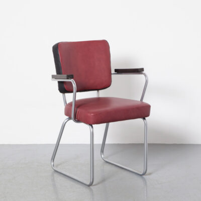 Gispen 椅子型号 352 Ch Hoffmann 镍铬管新勃艮第红色皮革内饰胶木扶手雪橇架荷兰设计办公桌复古复古本世纪中叶现代 50 年代 1950 年代五十年代座椅