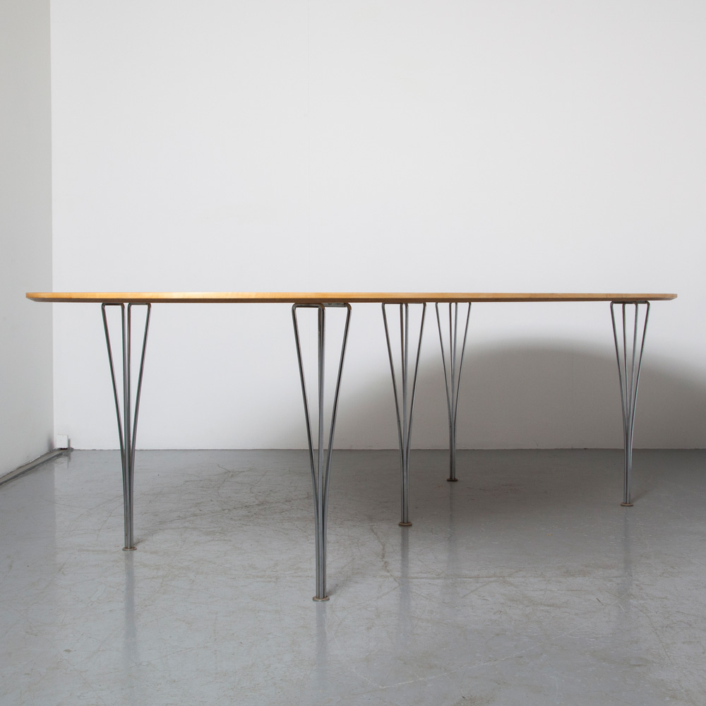 SuperEllipse Tafel Fritz Hansen Hein Mathsson Neef Louis Design